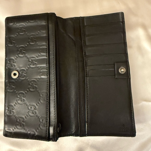 Gucci Black Leather Wallet with callouts - Picture 3 of 9